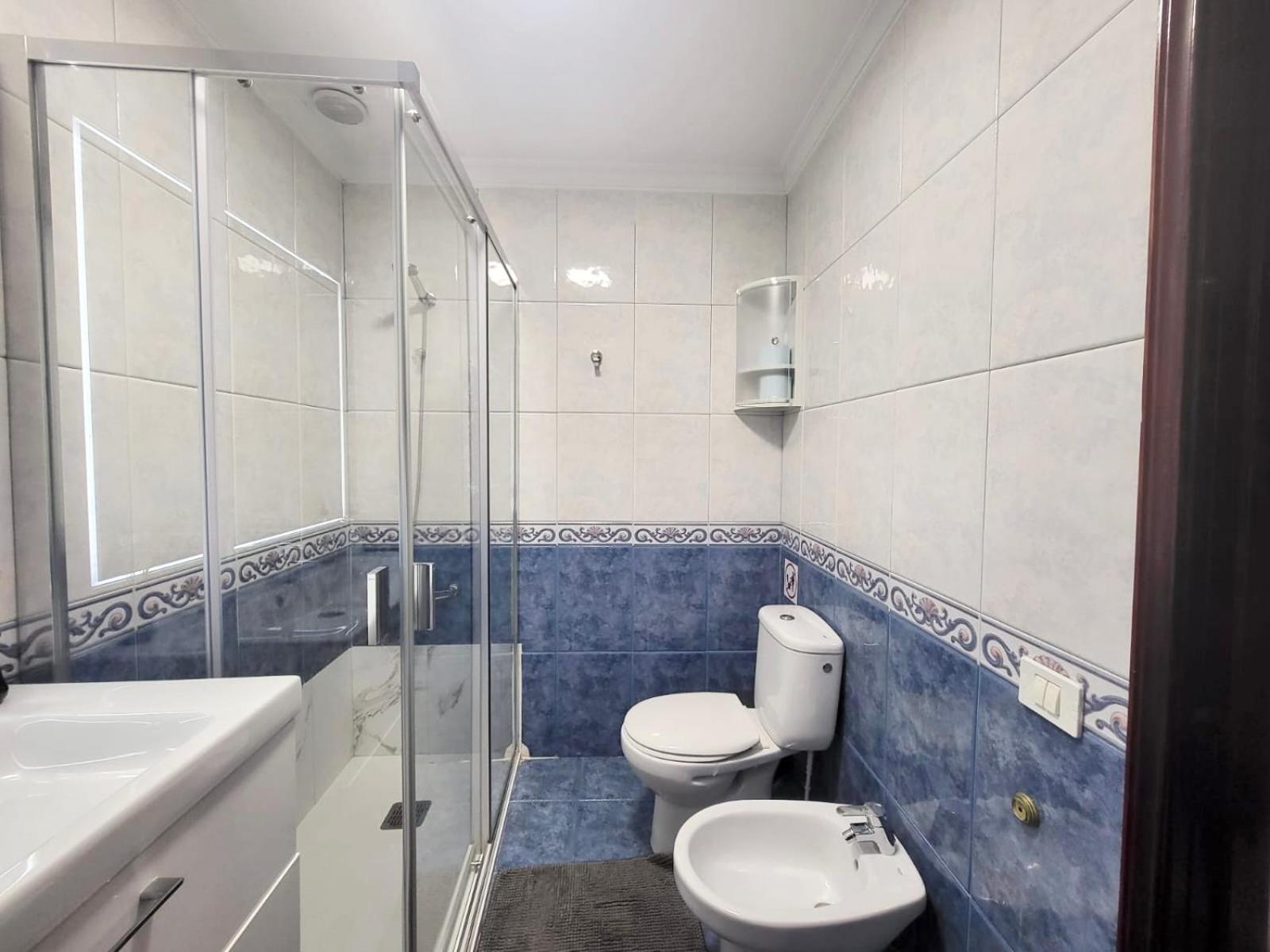 Affordable Holiday Accommodation For Large Families And Groups At Las Canteras Beach With 3 Bedrooms And Free Parking Λας Πάλμας ντε Γκραν Κανάρια Εξωτερικό φωτογραφία